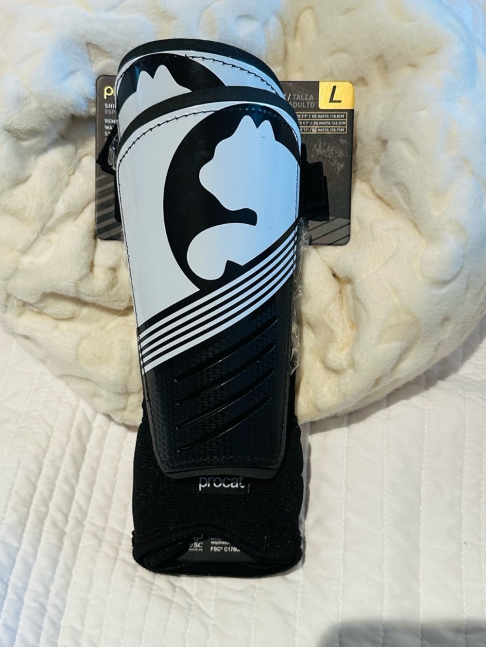 PUMA Large Procat Shinguard & Ankle Sock Adult 4' 7"-5' 11" NEW retail $19
